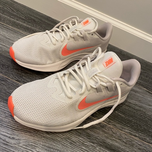 women's 9 wide tennis shoes